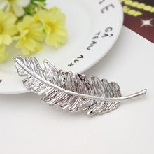 Load image into Gallery viewer, Leaf Shape Metal Hair Clips
