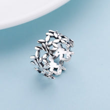 Load image into Gallery viewer, Classic Silver Leaf Ring
