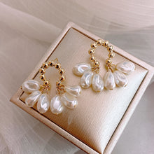 Load image into Gallery viewer, Pearl Earrings
